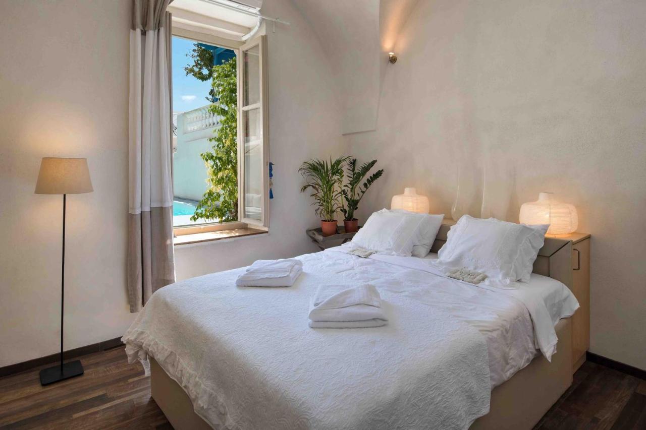 Sandandstone Villa Santorini 메갈로호리 외부 사진